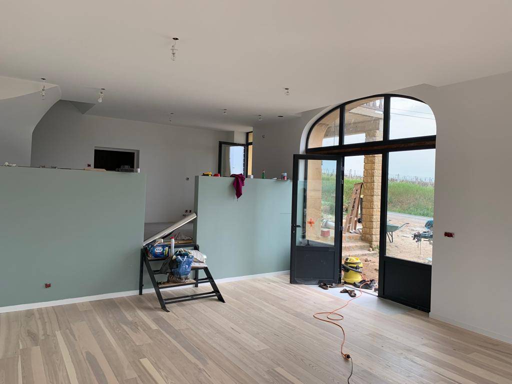 confiez votre projet de r&eacute;novation compl&egrave;te &agrave; des experts pour transformer et moderniser votre int&eacute;rieur selon vos envies. qualit&eacute;, conseils personnalis&eacute;s et respect des d&eacute;lais garantis.