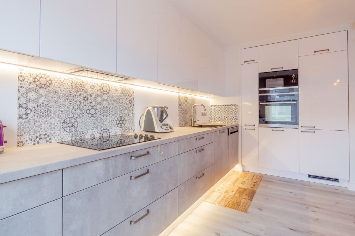 confiez la r&eacute;novation de votre cuisine &agrave; malakoff &agrave; des experts pour un espace moderne, fonctionnel et &agrave; votre image. devis gratuit et accompagnement personnalis&eacute;.