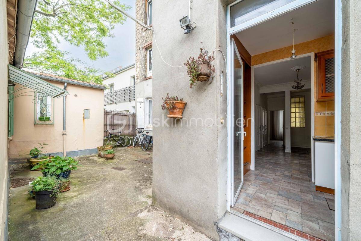 entreprise spécialisée en rénovation à malakoff (92240) : travaux de qualité pour appartements, maisons et locaux professionnels. obtenez un devis gratuit et personnalisé pour vos projets de rénovation intérieure ou extérieure.