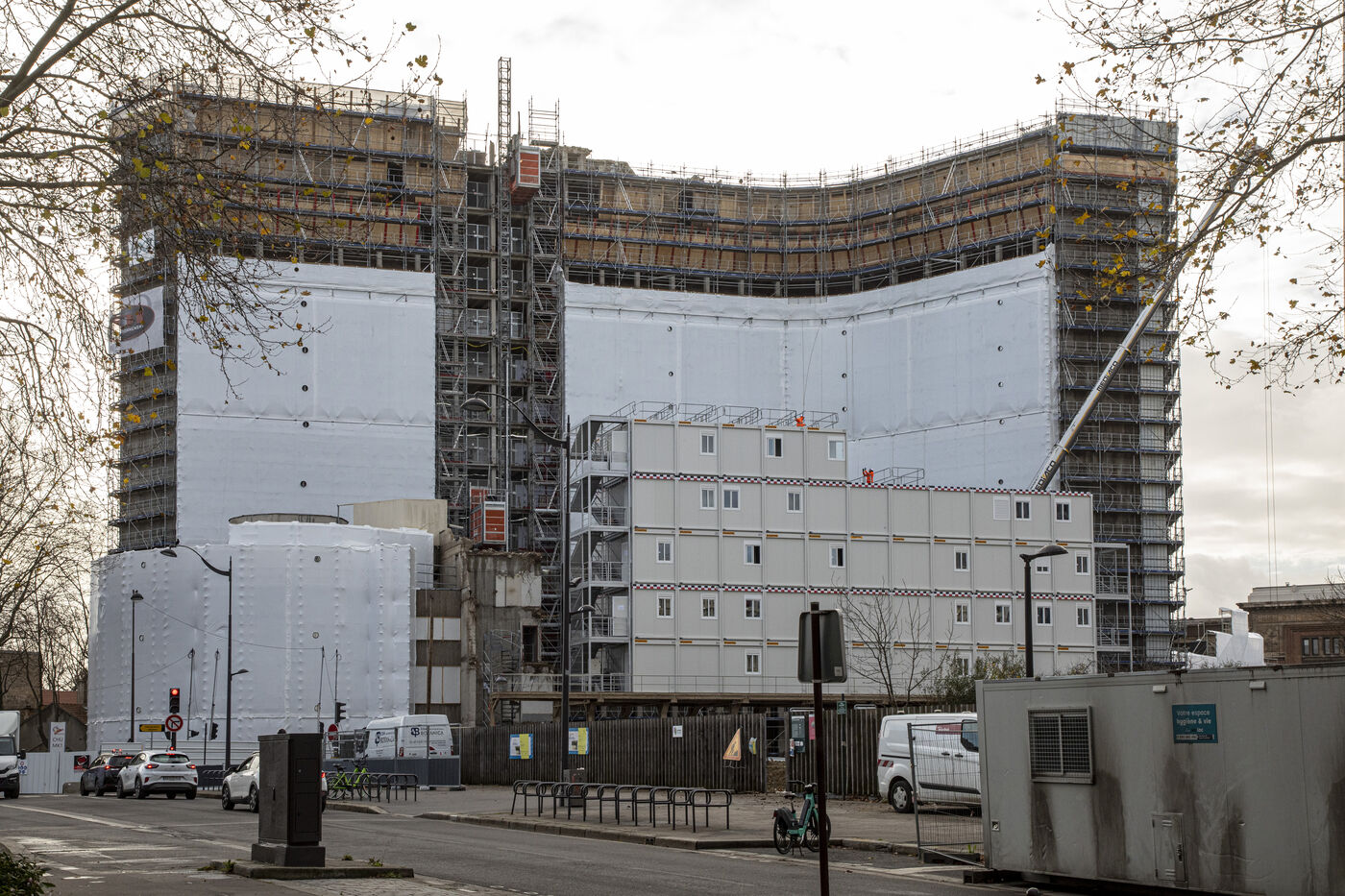 découvrez l'ensemble des travaux en cours et à venir à malakoff : informations pratiques, impact sur la circulation, conseils pour les riverains et actualités pour mieux organiser vos déplacements et votre quotidien.
