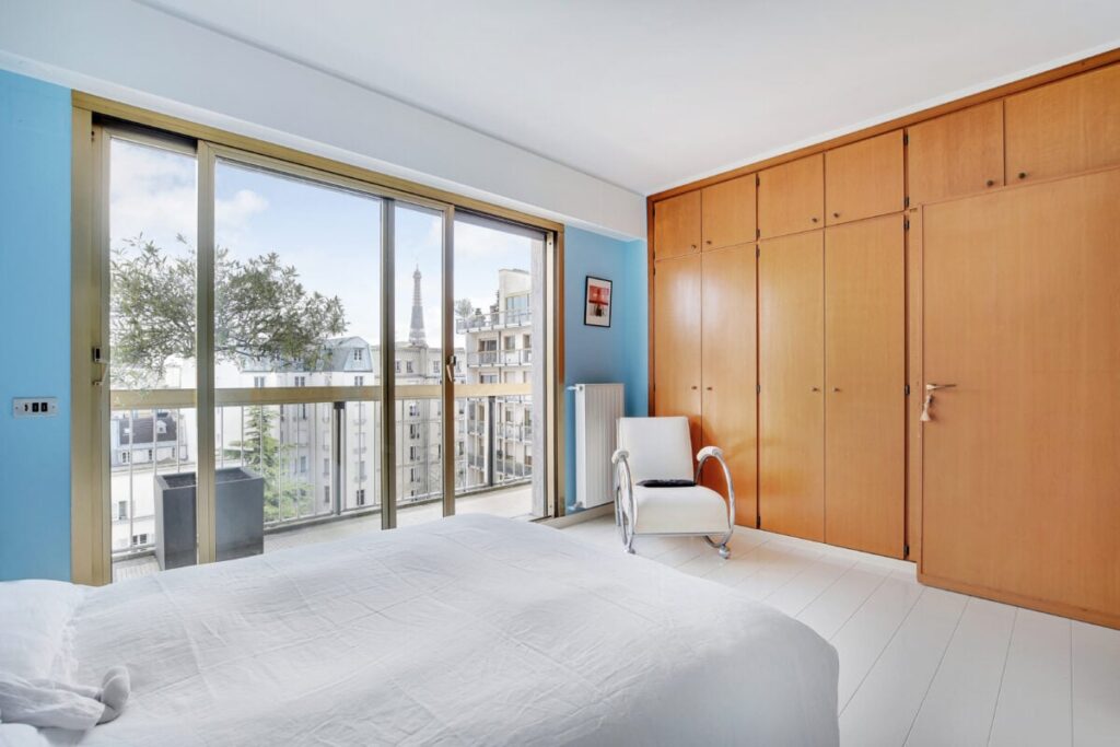 découvrez comment choisir la meilleure entreprise de rénovation intérieure pour votre projet, avec des conseils pratiques et des critères essentiels à prendre en compte.